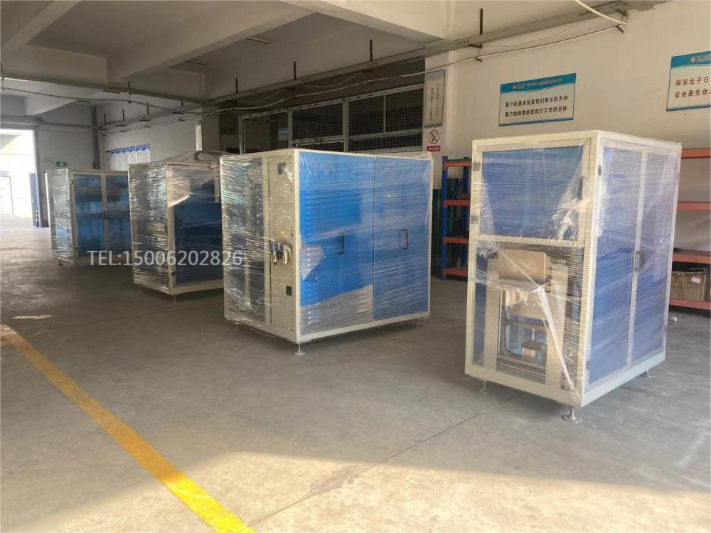 全自動(dòng)尿袋機(jī)