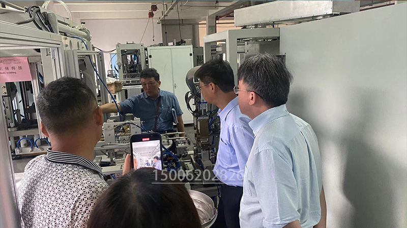 尿袋生產(chǎn)設備細節(jié)探討